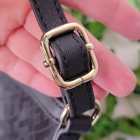 NWOT Tommy Hilfiger small crossbody purse - Picture 9 of 9